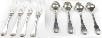 null SIX plain silver flatware of the violin-shell type 

For four cutlery : ORLEANS...