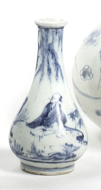 null KOREA

A small pyriform porcelain vase with blue underglaze decoration of scholars...