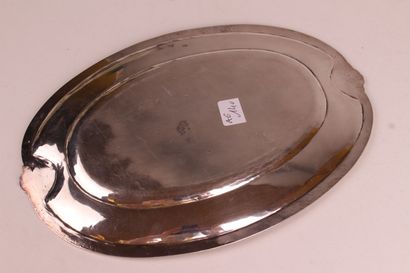 null SMALL plain silver oval PLATEAU, the monogrammed wing underlined by a moulding...