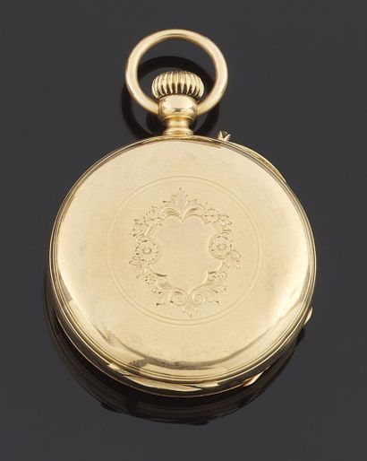 null Pocket watch in yellow gold 750 thousandth, the guilloche bottom, white enamelled...