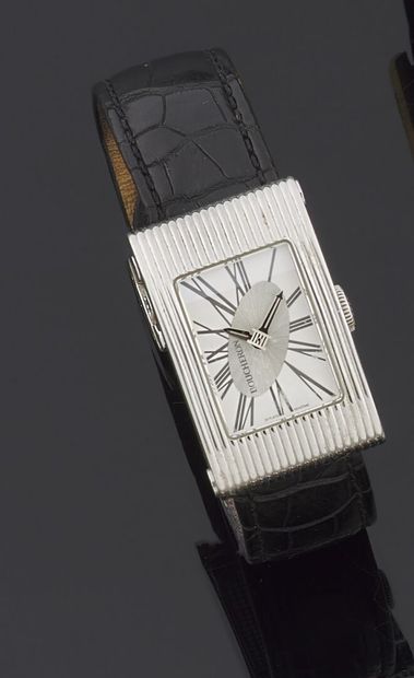 null BOUCHERON

Reflet

Ladies' wristwatch in steel. Rectangular case, screw closure....