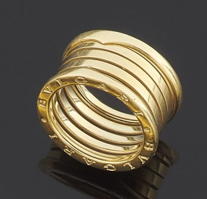 null BULGARI, Model "B.ZERO

Ring in yellow gold 750 thousandth, the center with...