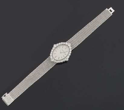 null VACHERON CONSTANTIN

Montre bracelet de dame en or gris 750 millièmes, la montre...