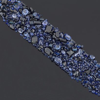 LOT of sapphires and blue stones on paper...