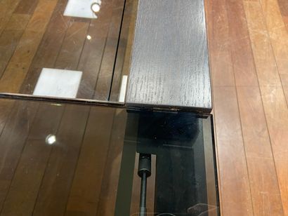 null ROCHE BOBOIS - Modèle Glass Box

TABLE DE SALLE À MANGER en chêne cérusé teinté...
