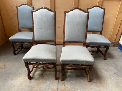 null ENSEMBLE comprenant deux fauteuils et quatre chaises en bois naturel, le dossier...