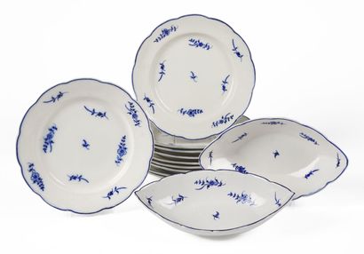 null ARRAS OR TOURNAI

Eighteen plates and two dishes in soft porcelain with contoured...