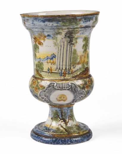 null CASTELLI

Earthenware baluster vase with polychrome decoration of animated landscapes...