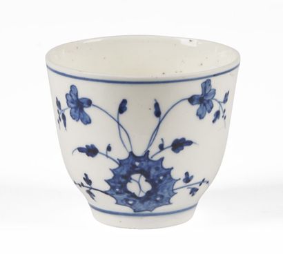 null CHANTILLY

A soft porcelain cup with blue monochrome decoration of rocks pierced...
