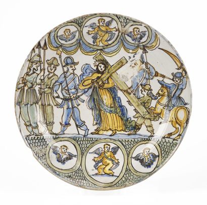 null TALAVERA ?

Round earthenware dish with polychrome decoration of Christ carrying...