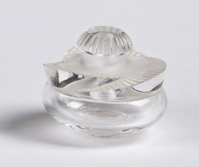 null CRISTAL LALIQUE

Flacon de parfum modèle « Baptiste », 1979. 

Épreuve en cristal...