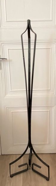 null Structure of floor lamp in black lacquered metal. 

Height about 140 cm