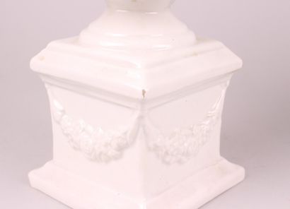 null Christian DIOR

Pair of white glazed ceramic flower pots signed under the base...
