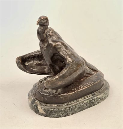 null Charles VALTON (1851-1918)

Vautour

Epreuve en bronze, fonte Valsuani et portant...