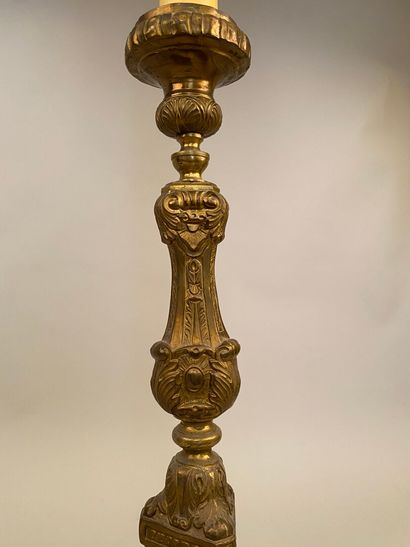 null A gilded metal CIERGE PICTURE, the baluster shaft with acanthus leaves. 

Height...