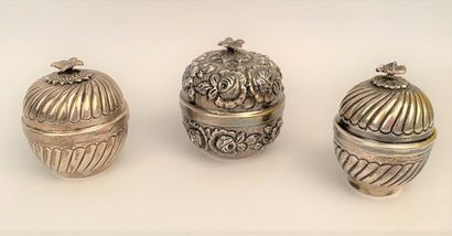 null THREE BOXES in silver 900/1000, two with interior in vermeil with decoration...