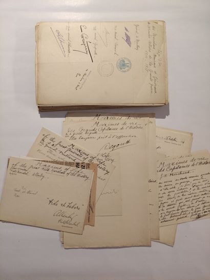 null GUERRE 1914-1918. 					

Documents intitulés « Page d'or » ou « Autographs »...