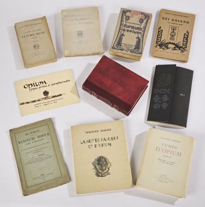 null 10 ouvrages sur l'opium.	

Ensemble contenant : 

- Jacques d'ADELSWAERD-FERSEN....