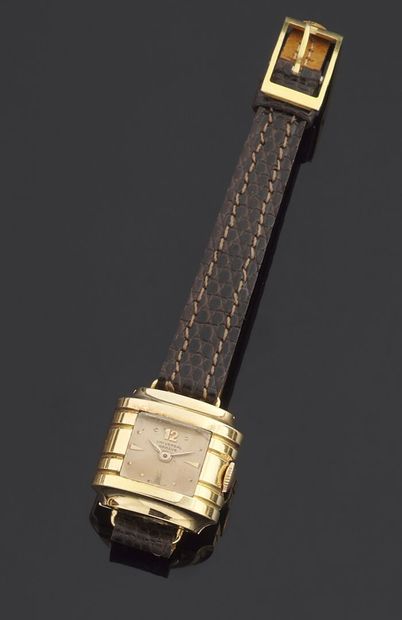 null UNIVERSAL Genève

Montre bracelet de dame, la montre de forme rectangulaire...