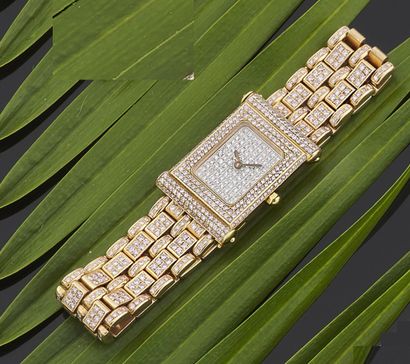 null OJ PERRIN

Milady

Montre bracelet de dame en or rose 18k (750) avec diamants....