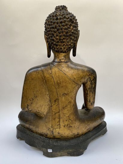null THAILANDE - XIXe siècle

Statuette de bouddha Maravijaya en bronze laqué or,...