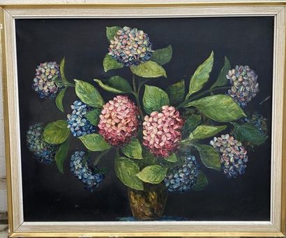 null ECOLE MODERNE

Bouquet d'Hortensia

Huile sur toile 

60 x 73,5