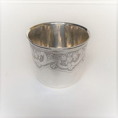 null Goblet said "curon" out of silver, the threaded collar, engraved on the collar...