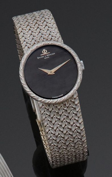 null BAUME & MERCIER 


Montre bracelet de dame en or gris 750 millièmes, la montre...