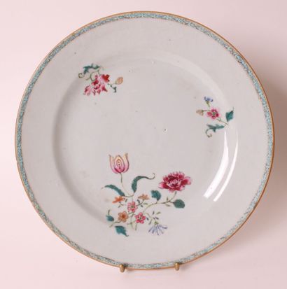 null CHINA


Porcelain plate decorated with enamels of the pink family of flowers...