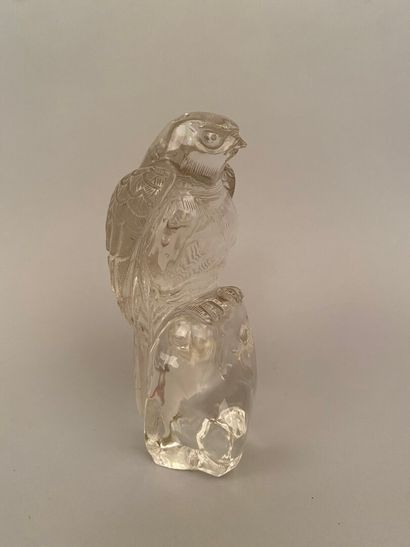 null CHINA - Late 19th-early 20th century 


Cut glass subject representing a perched...