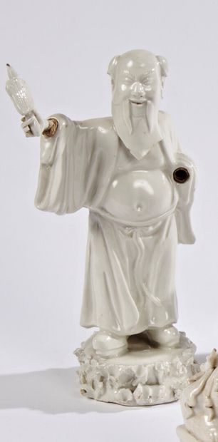 null CHINA


Figure of immortal in white porcelain of China holding a fan.


19th...