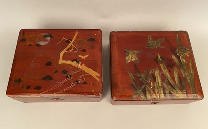 null JAPAN 


Two rectangular boxes in lacquered wood decorated with birds and gold...