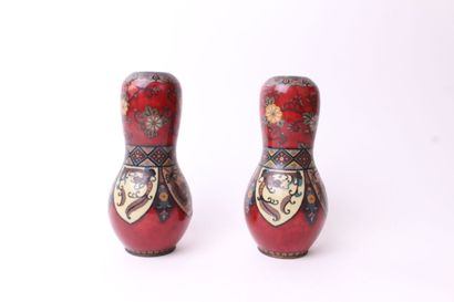 CHINA 


Pair of balluster vases in cloisonné...