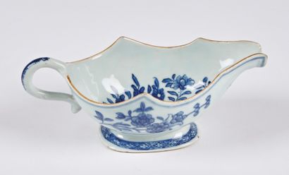 CHINA


Porcelain oval sauceboat with blue...