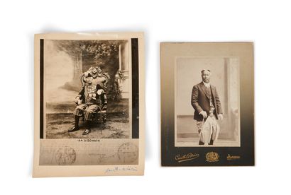 null Asie, Indochine, Cambodge. 

Deux portraits de Sa Majesté Sisowath, Preah Bat...