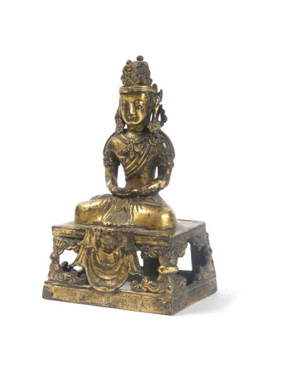 null GILT BRONZE STATUETTE OF AMITAYUS, CHINA, QING DYNASTY, QIANLONG MARK AND DATED...