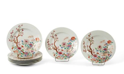 China

Suite of eight porcelain plates with...