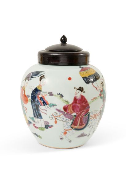 null China, Republic period

Ginger pot in polychrome porcelain decorated in Famille...