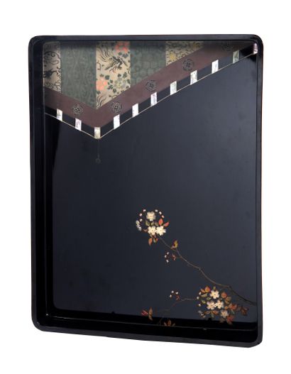 null JAPAN - MEIJI period (1868 - 1912)

Rectangular box in black lacquer decorated...