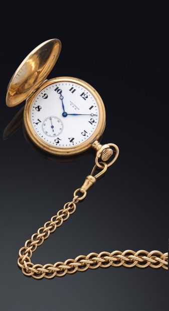 null WALTHAM

Pocket watch in 18k (750) gold. Case on hinge. White enamel dial with...