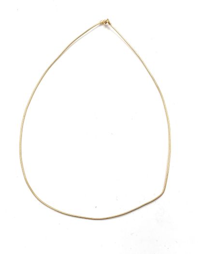 null Flexible necklace in yellow gold 750 thousandth.

(Small deformations).

Length:...