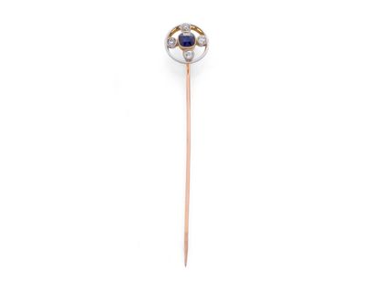 null Tie pin in yellow gold 750 thousandths, the end of round shape adorned with...