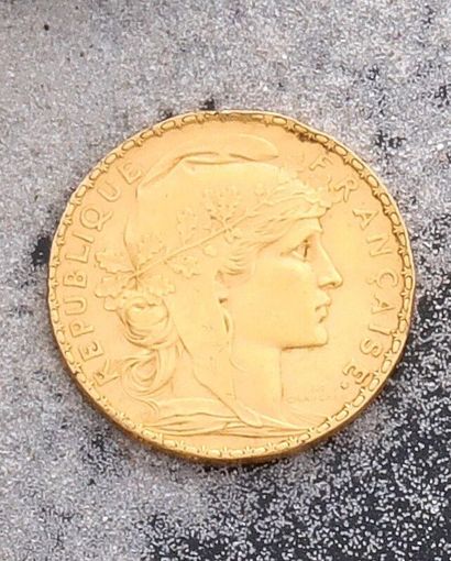 Coin of 20 Francs gold 1906.

Weight: 6.44...