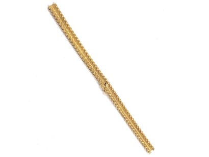 null Bracelet of watch in yellow gold 750 thousandths, the links plain or amatized.

Length:...