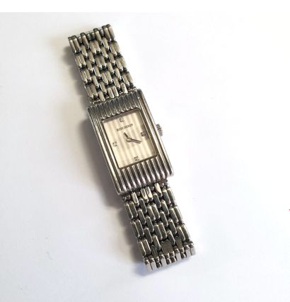 null BOUCHERON, modèle "Reflet"

Montre bracelet de dame, la montre de forme rectangulaire...