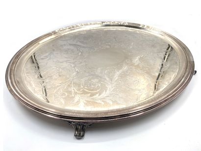 null CHRISTOFLE

Important centerpiece of oval shape in silver plated metal with...