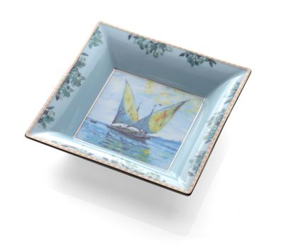 null PATEK PHILIPPE

Square ashtray in polychrome porcelain with foliage decoration,...