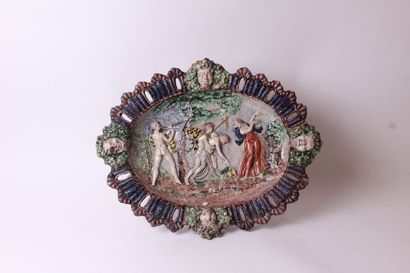AVON ?

Oval earthenware dish with polychrome...