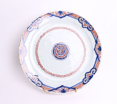 DELFT

Earthenware plate with blue and red...