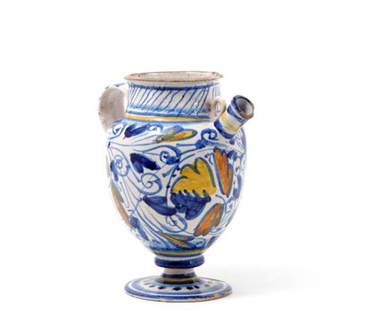 null LYON

Two earthenware chevrettes with blue, ochre and yellow decoration of foliage.

17th...